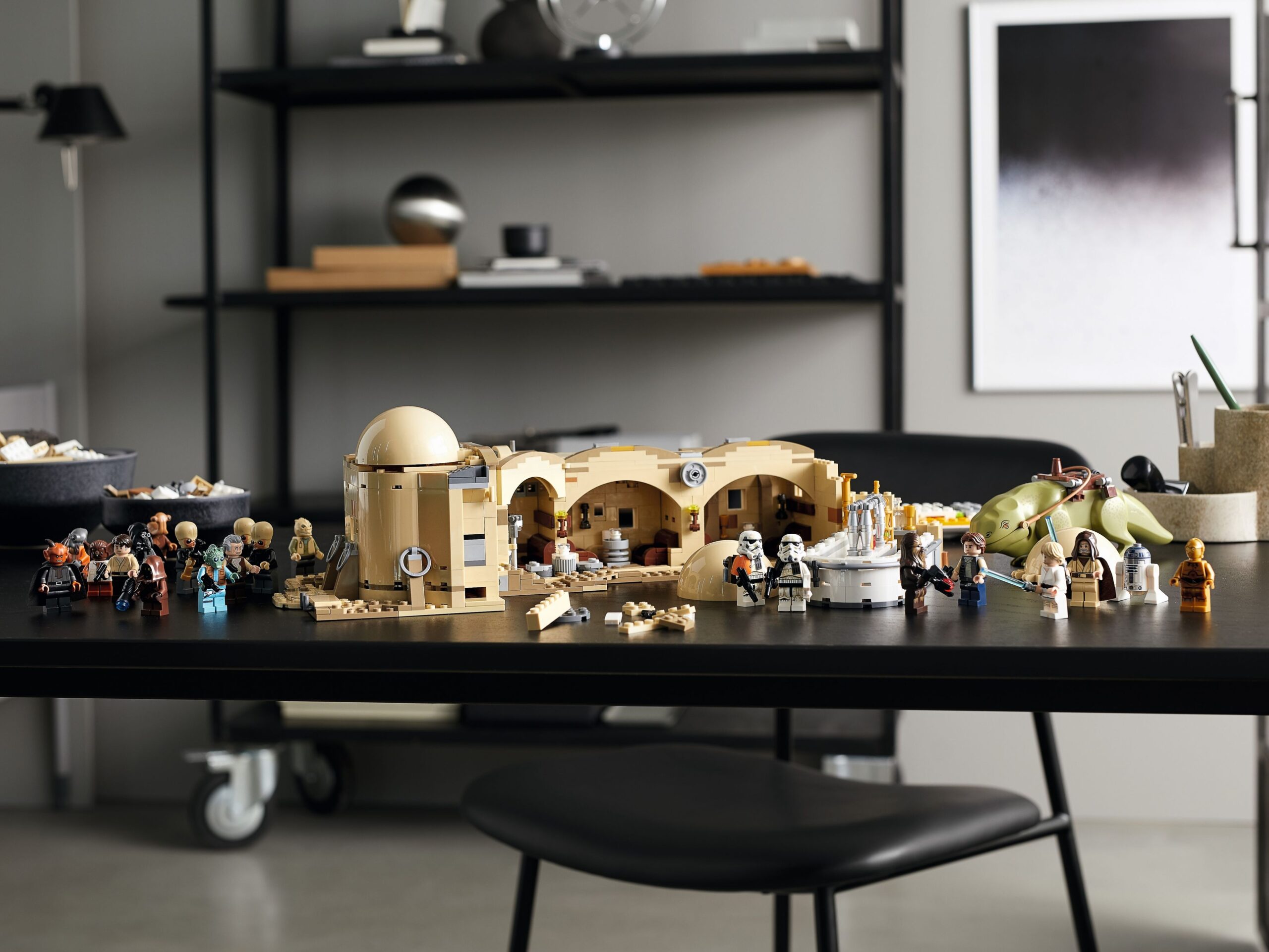 LEGO® 75290 Mos Eisley Cantina – Bild 3